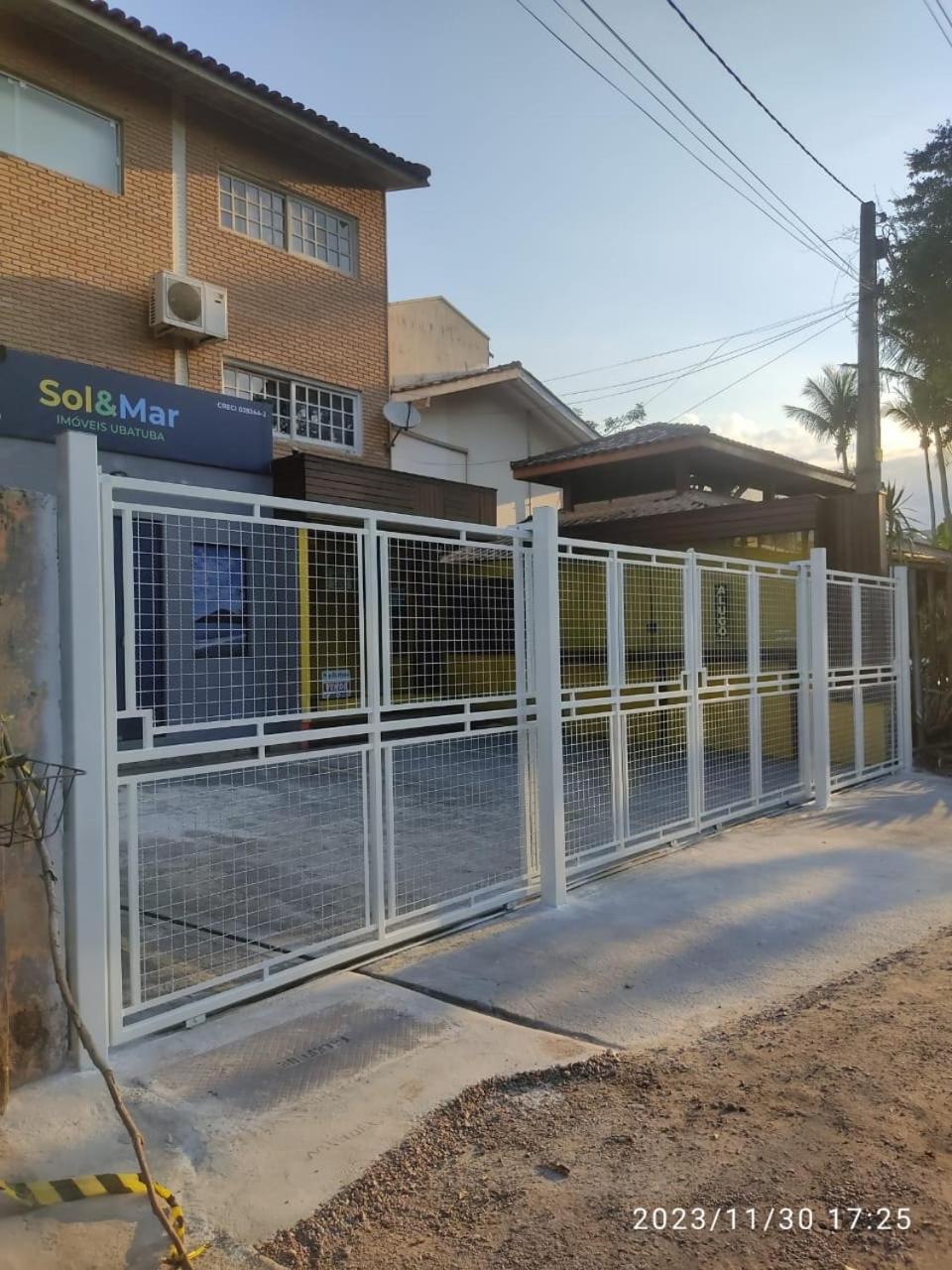 Studio Frente Mar อูบาตูบา ภายนอก รูปภาพ